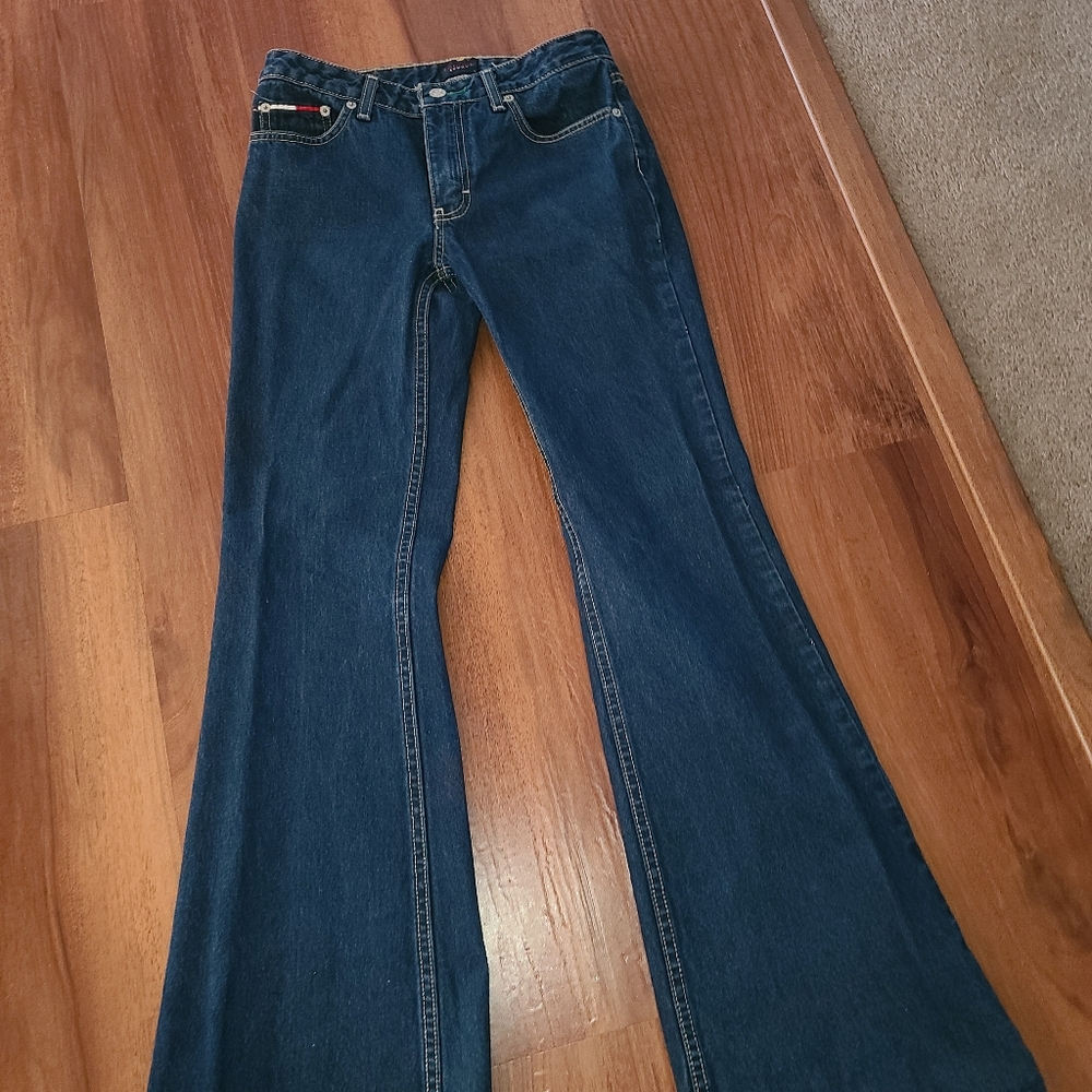 Vintage Tommy hillfilger jeans size 5 flare leg